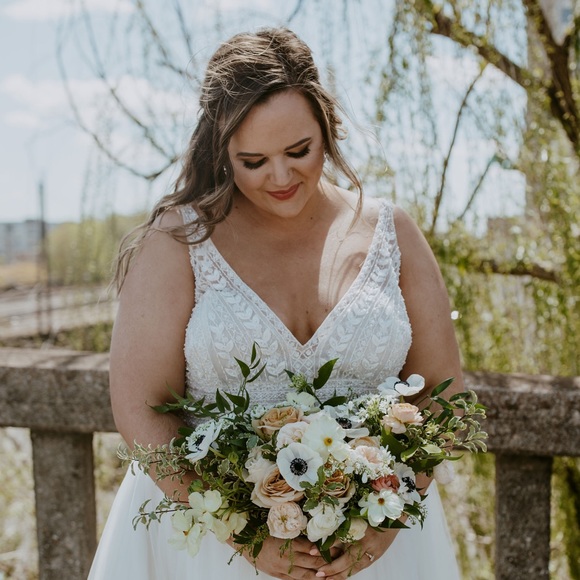 Sincerity Bridal Dresses & Skirts - Sincerity Bridal #44120 Wedding Dress / Natural Waist / Chapel Length Train